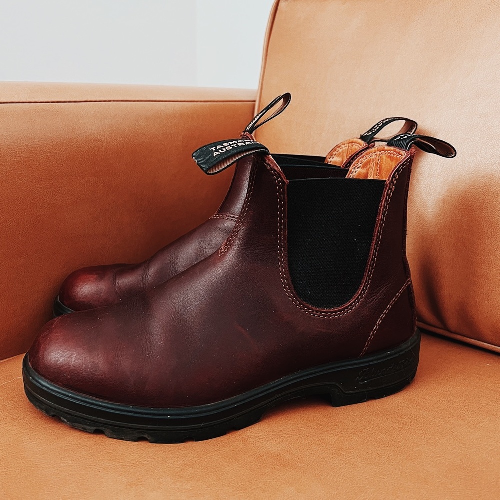 Blundstone #1440 Chelsea Boots in Redwood